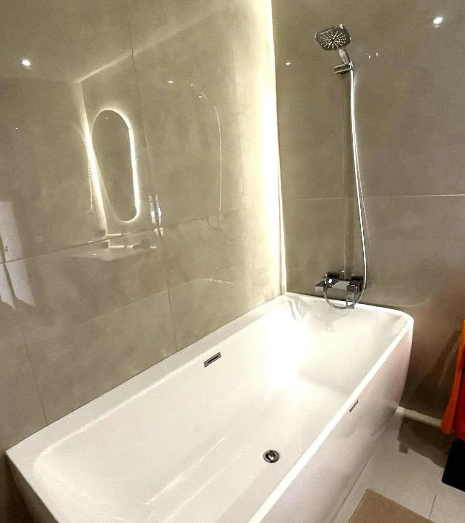 Appartement Luxueux Et Spacieux A Casablanca Avec Parking Prive